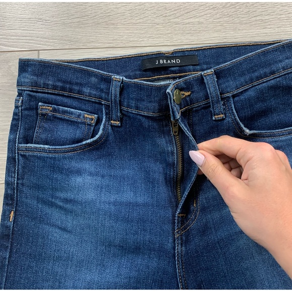 J Brand Ruby High Rise Cigarette Jeans in Arcade - Picture 6 of 14